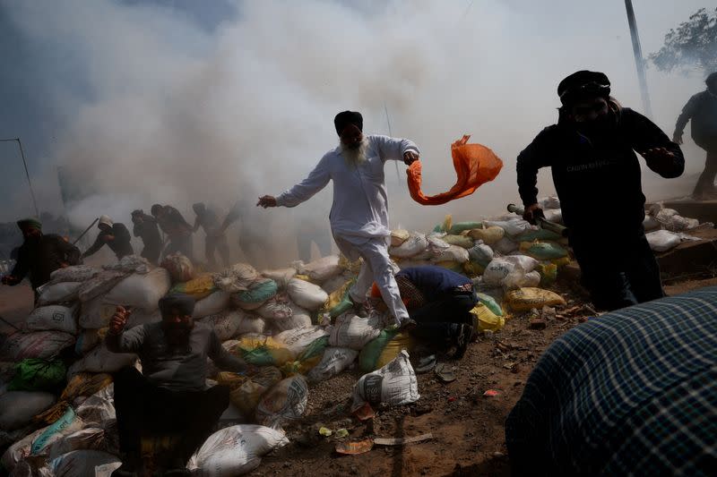 FILE PHOTO: Indian farmers march towards New Delhi to press for better crop prices