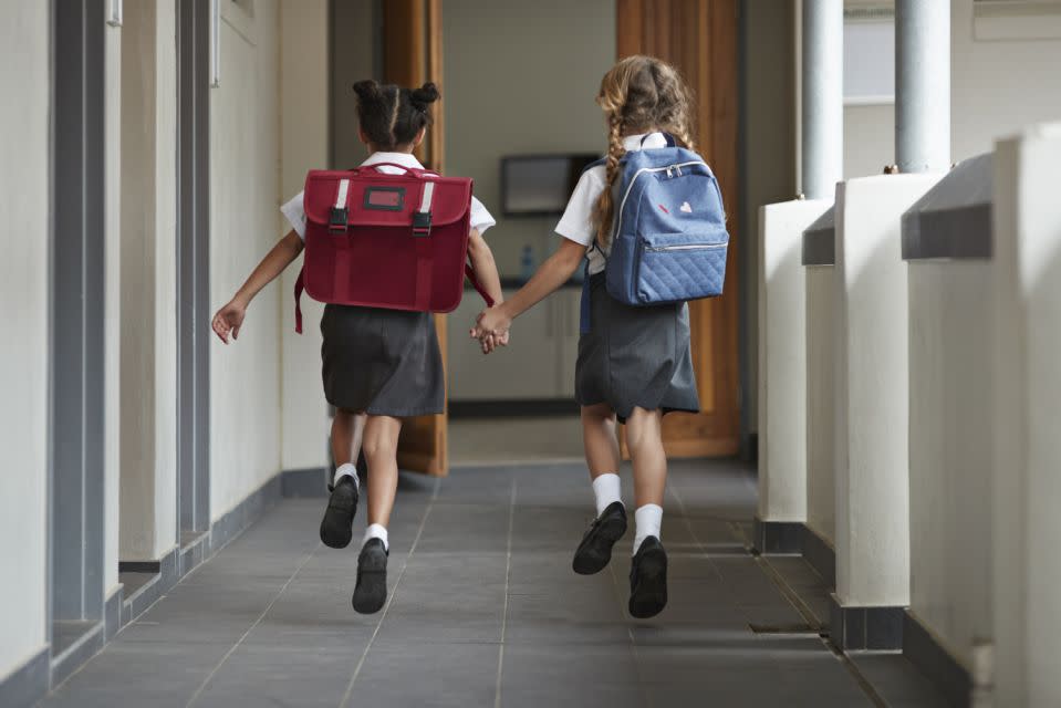 Es kann schwierig sein, die Kinder wieder in die Schule zu schicken. Foto: Getty Images
