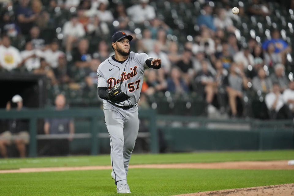 Detroit Tigers starting pitcher Eduardo Rodriguez throws to first during the third inning of a baseball game against the Chicago White Sox, Friday, Sept. 1, 2023, in Chicago. (AP Photo/Erin Hooley)