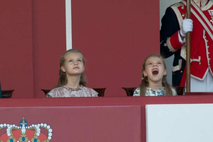 La princesa Leonor y la infanta Sofía por primera vez en el desfile del 12 de octubre