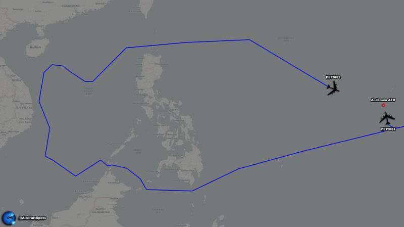 有架「B-52」同溫層堡壘轟炸機在前往關島的途中，繞飛南海有爭議的地區，才降落安徒生空軍基地。（翻攝自王定宇臉書）