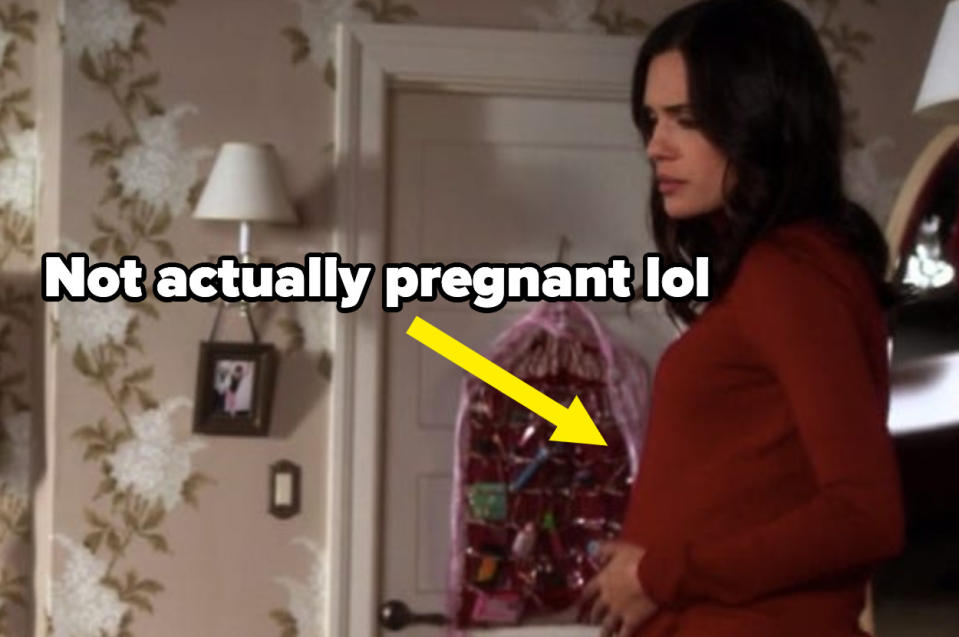 meme of Melissa's fake baby bump