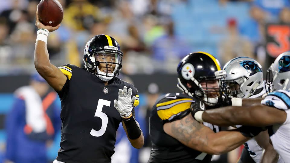Dobbs passes during the Pittsburgh Steelers' game against the Carolina Panthers at Bank of America Stadium on August 31, 2017. - Streeter Lecka/Getty Images
