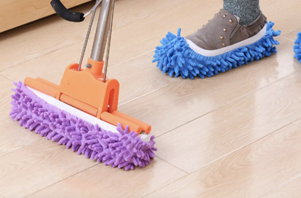 Multifunctional Reusable Home DIY Mop Slippers (Photo: Lazada)