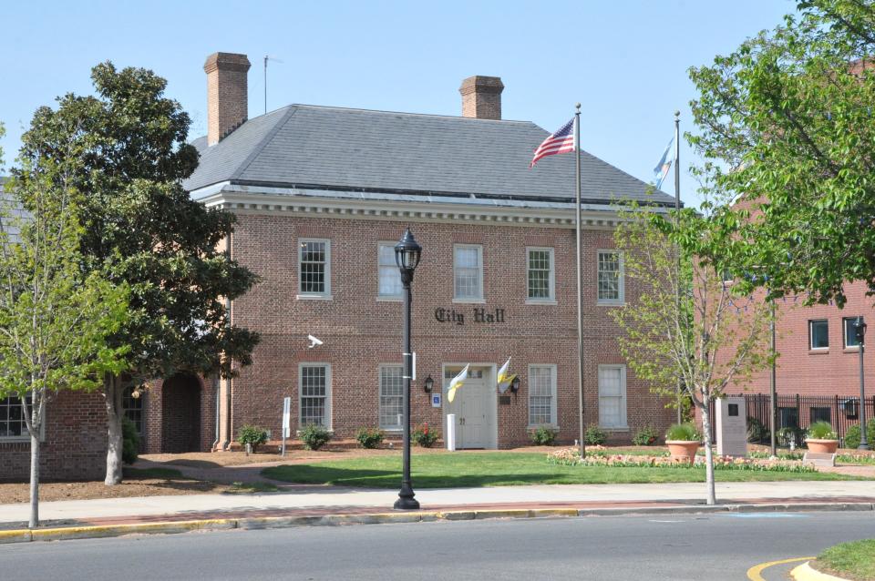 The Dover City Hall at 15 Loockerman Plaza east of State Street April 21, 2023.