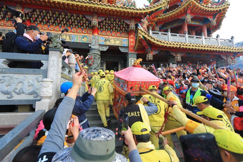 白沙屯媽祖抵達通宵慈后宮，距離回鑾只剩最後一哩路。（圖／民眾提供）