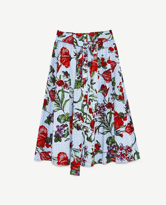 <p><a rel="nofollow noopener" href="https://www.zara.com/uk/en/woman/skirts/view-all/floral-print-gingham-skirt-c719016p4358510.html" target="_blank" data-ylk="slk:Zara, £49.99;elm:context_link;itc:0;sec:content-canvas" class="link "><i>Zara, £49.99</i></a> </p>