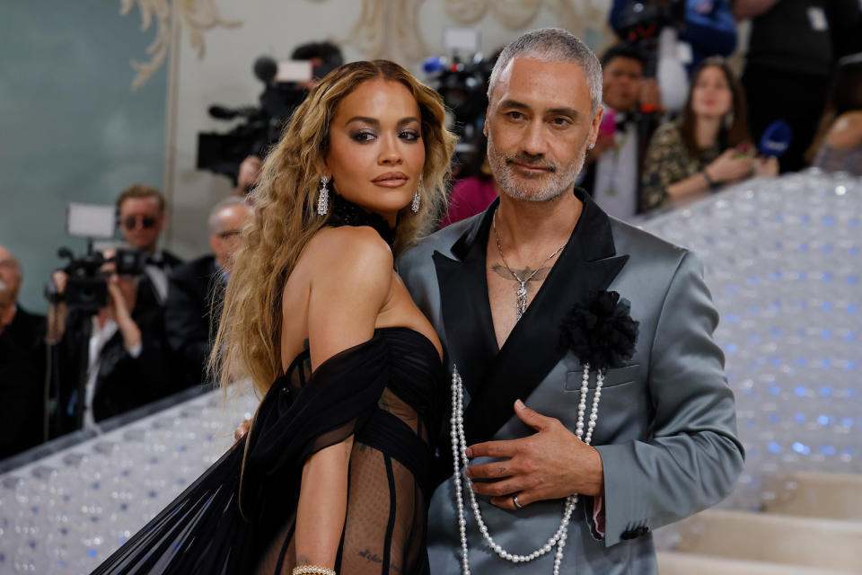 Rita Ora, Taika Waititi. Photo by Taylor Hill/Getty Images