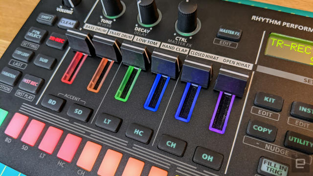 Roland TR-6S drum machine review