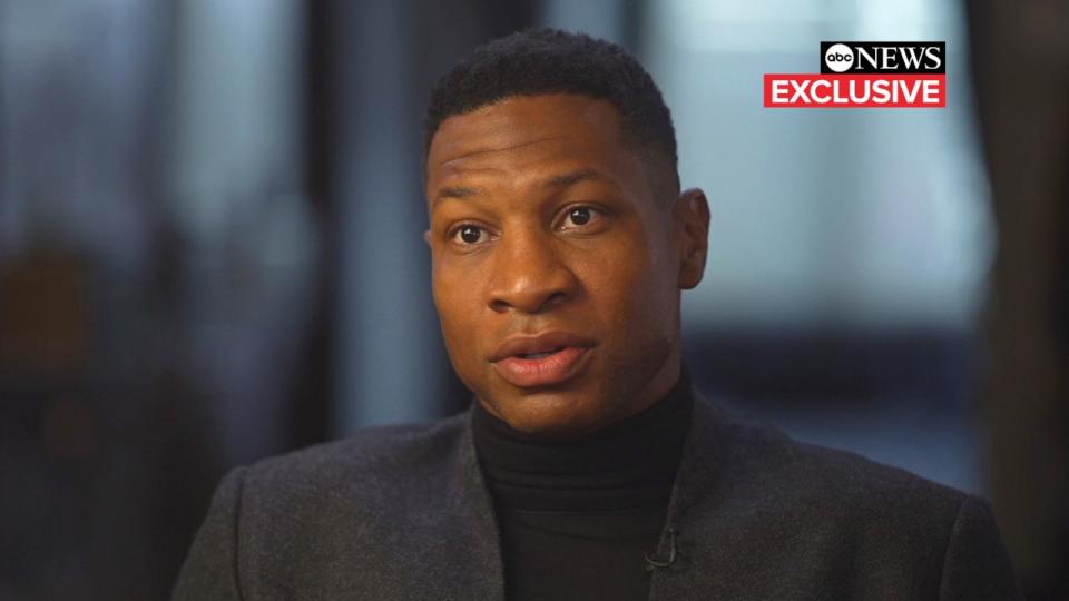 PHOTO: Jonathan Majors speaks during an interview with Linsey Davis from ABC News.  (ABC News)