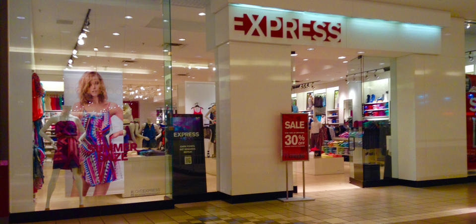 <p><strong>Express Inc.</strong><br>The American retailer announced May 4 <a rel="nofollow" href="https://ca.finance.yahoo.com/news/american-clothing-retailer-express-close-164207034.html" data-ylk="slk:that it’s closing its 17 Canadian stores in Alberta, British Columbia and Ontario.;elm:context_link;itc:0;sec:content-canvas;outcm:mb_qualified_link;_E:mb_qualified_link;ct:story;" class="link  yahoo-link">that it’s closing its 17 Canadian stores in Alberta, British Columbia and Ontario.</a><br>(Mike Mozart/Creative Commons) </p>