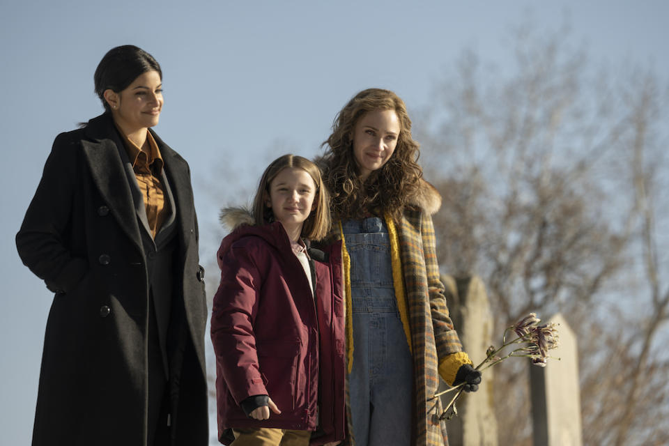 "FARGO" -- "Bisquik" -- Year 5, Episode 10 (Airs Jan 16)  Pictured (L-R):  Richa Moorjani as Indira Olmstead, Sienna King as Scotty Lyon, Juno Temple as Dorothy “Dot” Lyon.  CR: Michelle Faye/FX