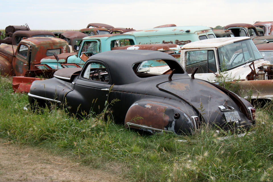 <p>This exceedingly rare DeSoto Deluxe Coupe was spotted in Oakleaf Old Cars of Hartford, South Dakota. While it’s hard to identify its exact year of manufacture from this angle, it definitely rolled off the line between 1946 and 1948. Fewer than 2000 of them were built during this three-year period, and only a tiny proportion have survived.</p>