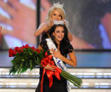 LAS VEGAS, NV - JANUARY 14: Miss America 2011 Teresa Scanlan crowns Laura Kaeppeler, Miss Wisconsin, the new Miss America during the 2012 Miss America Pageant at the Planet Hollywood Resort & Casino January 14, 2012 in Las Vegas, Nevada. (Photo by Ethan Miller/Getty Images)