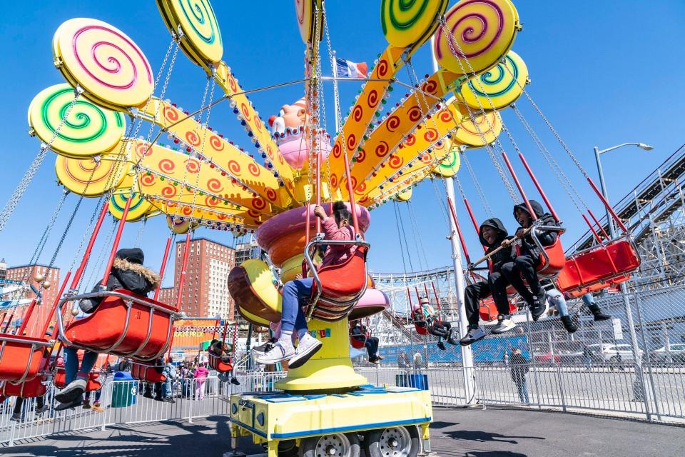 'Heavily Armed' Man Found Dead Inside Amusement Park