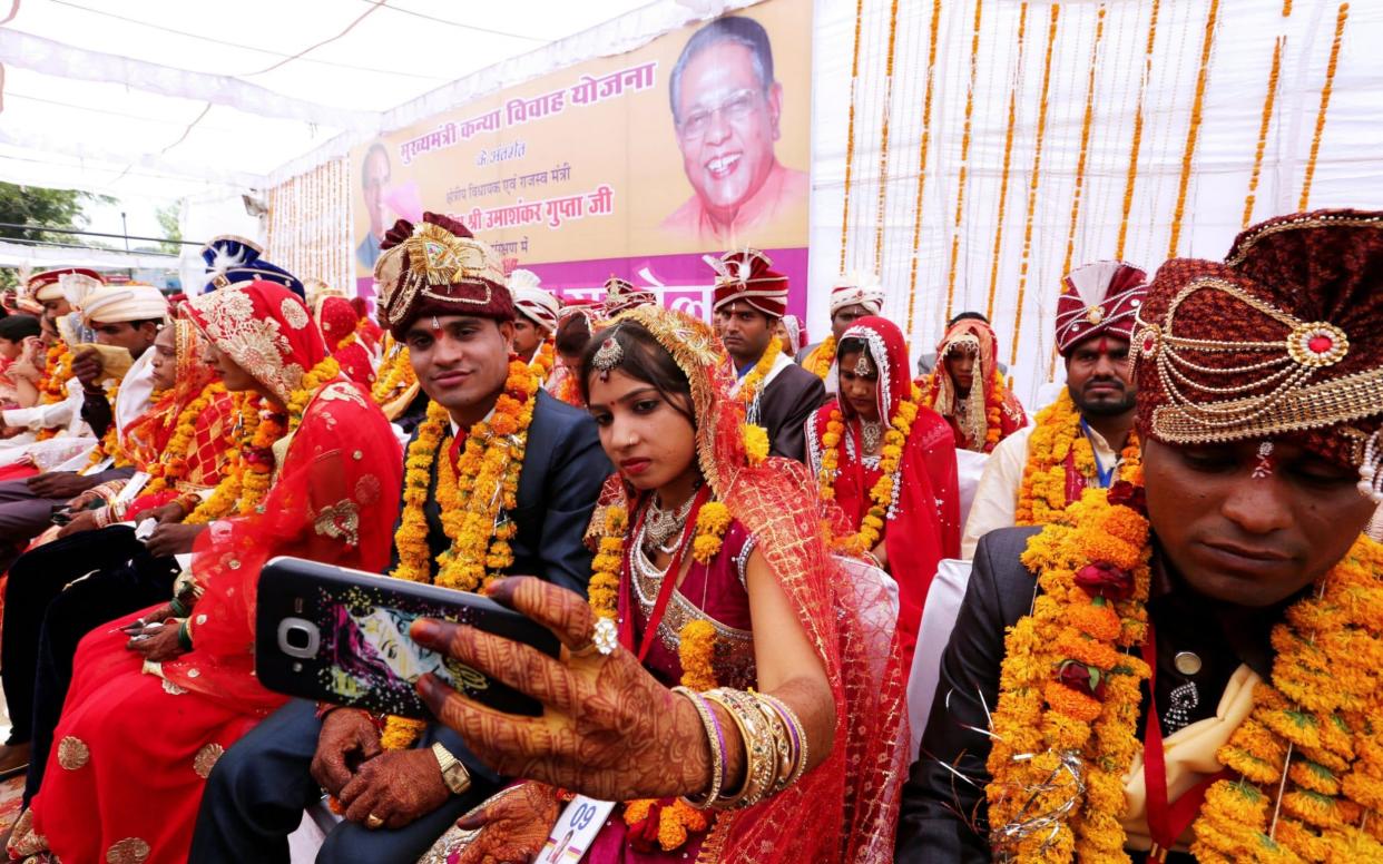Mass wedding at Akshaya Tritiya festival in Bhopal - EPA