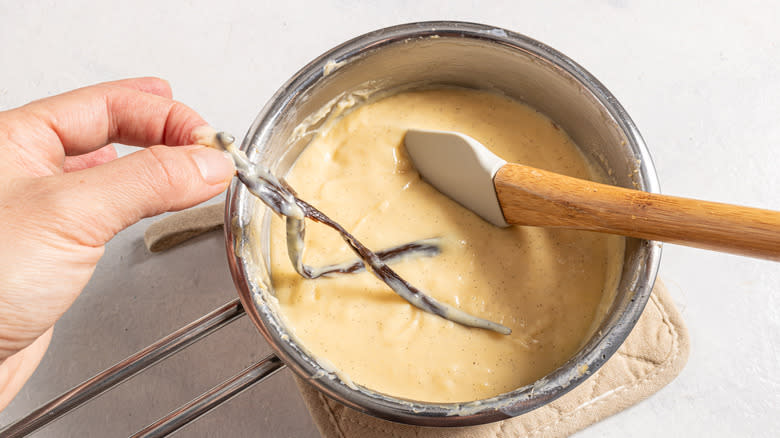 Removing vanilla bean from a custard cream