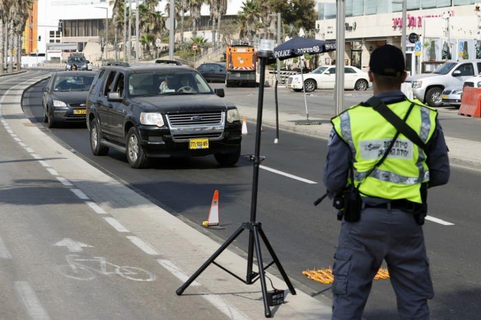 Un contrôle routier à Tel-Aviv le 18 septembre 2020. - Jack Guez
