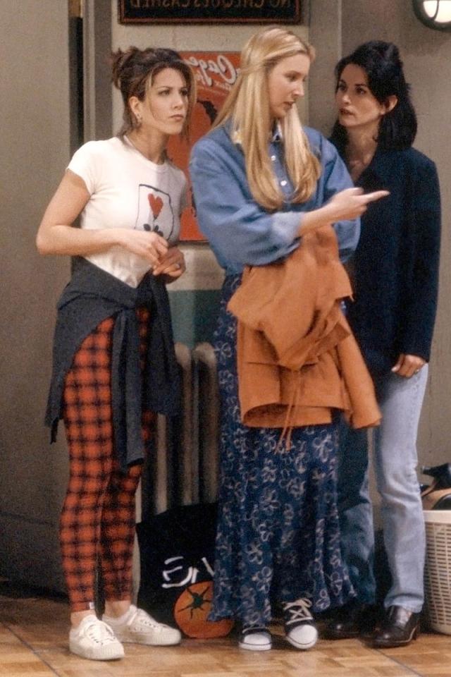 34 Rachel Green Fashion Moments You Forgot You Were Obsessed with on ' Friends