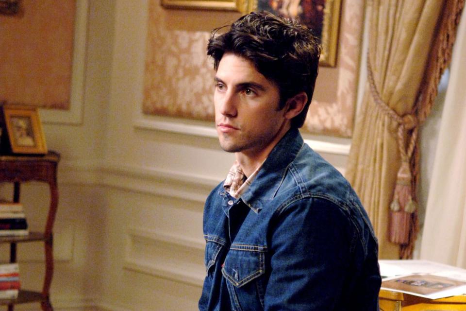 GILMORE GIRLS, Milo Ventimiglia, 'Let Me Hear Your Balailakas Ringing Out' (Season 6, aired November