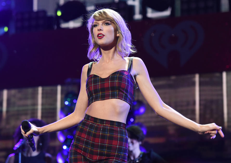 Taylor Swift Is About To Re-Record All Of Her Old Songs For 1 Reason