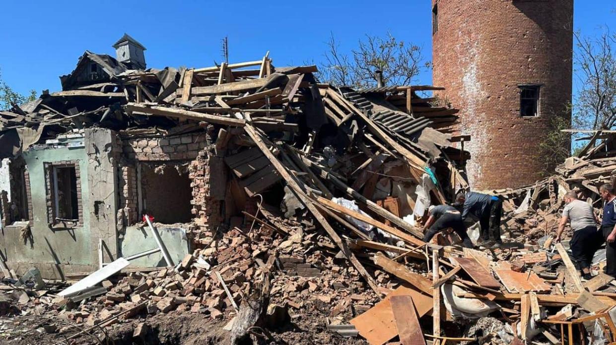 Aftermath of a Russian attack on Zolochiv on 1 May. Photo: Kharkiv Oblast Prosecutor's Office