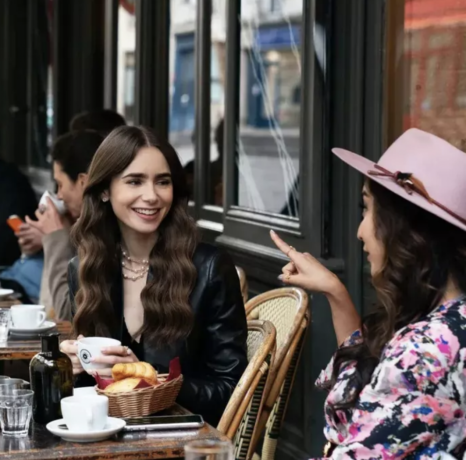 emily-in-paris-第三季-土豪-lily-collins-欠債