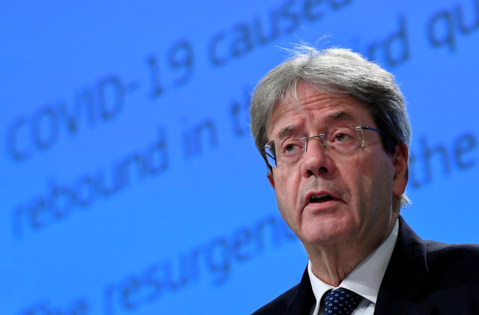 Paolo Gentiloni sarebbe tra i nomi proposti da Italia Viva. In tal caso l'ex premier dovrebbe rinunciare al ruolo di commissario europeo a Bruxelles. (John Thys/Pool via REUTERS)