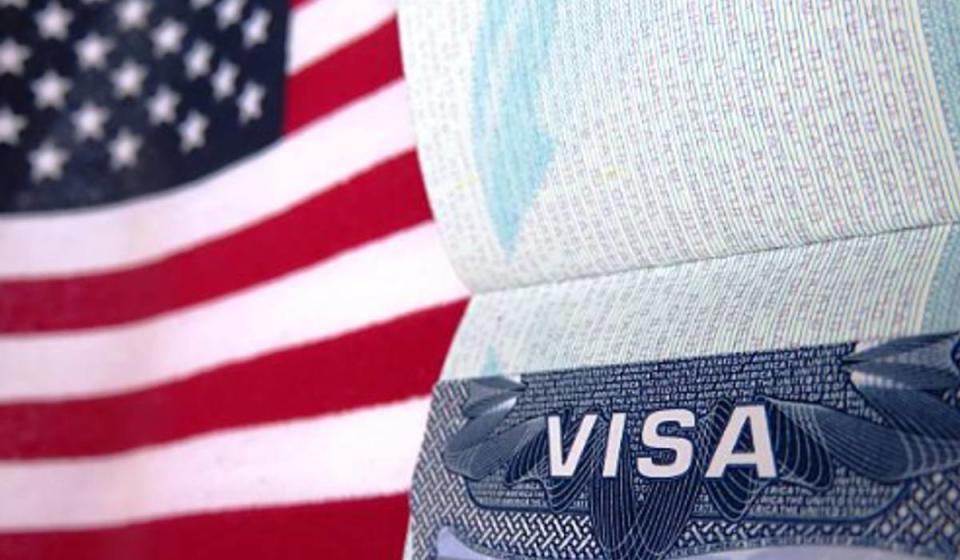 Tiempos de espera para visa a Estados Unidos. Imagen de Tzahiv en iStock.