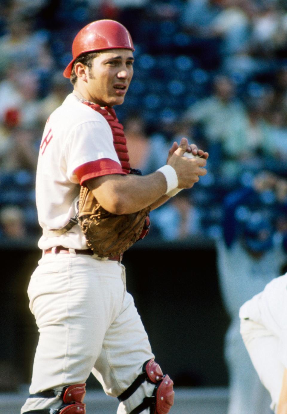 Oct 1970; Cincinnati, OH, USA; FILE PHOTO; Cincinnati Reds catcher Johnny Bench in action during the 1970 season at Riverfront Stadium. Mandatory Credit: Malcolm Emmons-USA TODAY Sports
