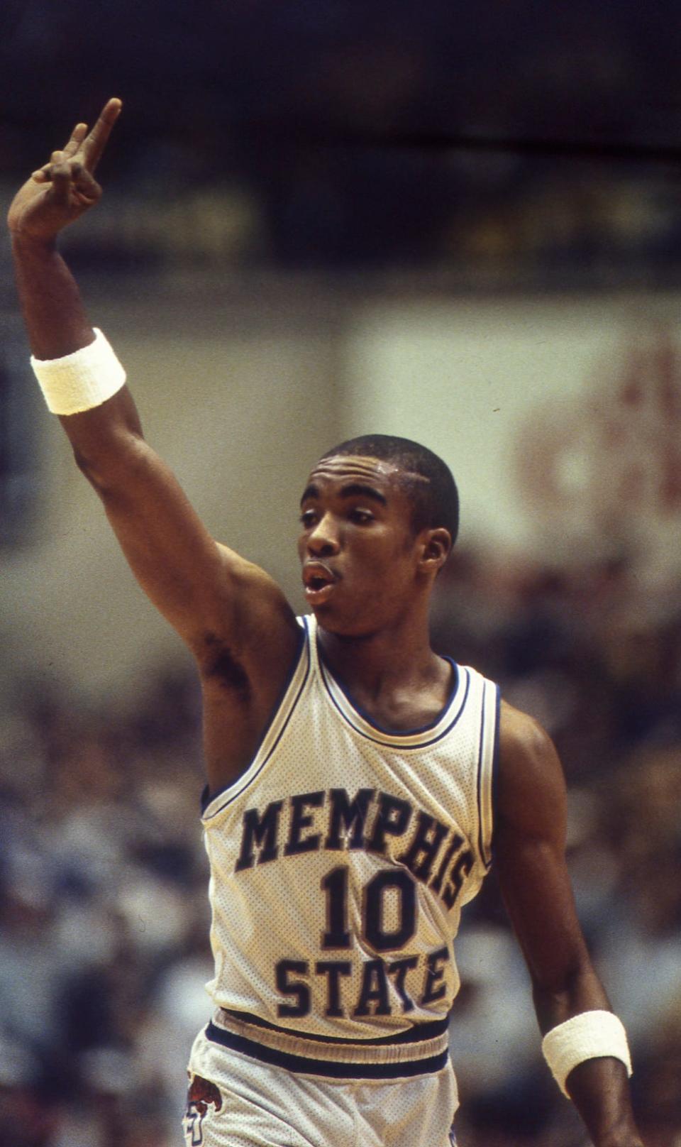 Andre Turner, #10, Memphis State Basketball vs. Louisville at the Mid-South Coliseum, March 2, 1985