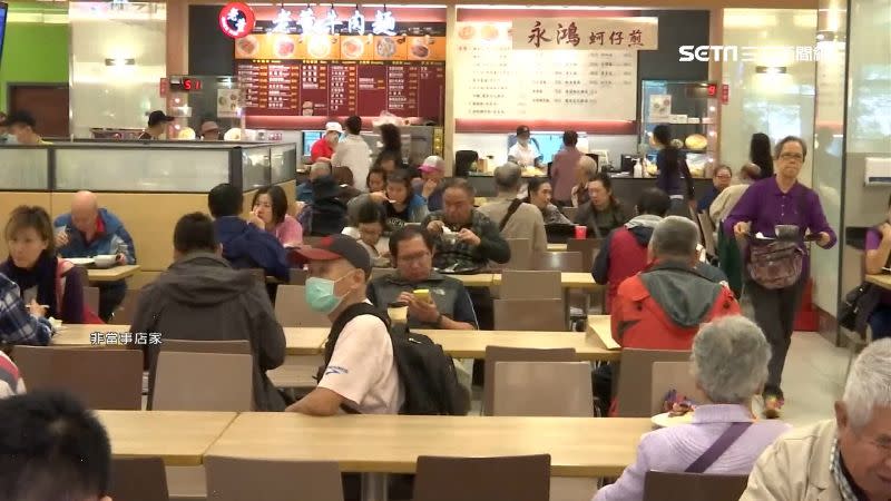 餐廳、美食街可望開放內用。（圖／資料照）