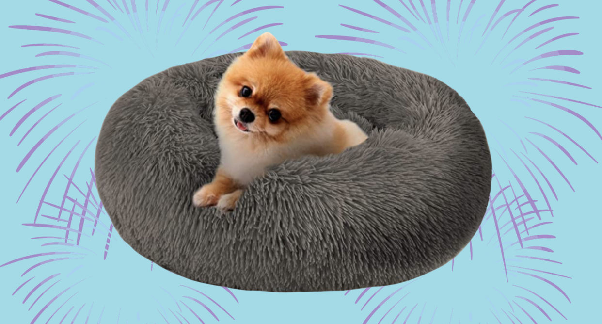 This $39 Amazon calming dog bed is 'perfect' for Canada Day fireworks! (Photo via Amazon)