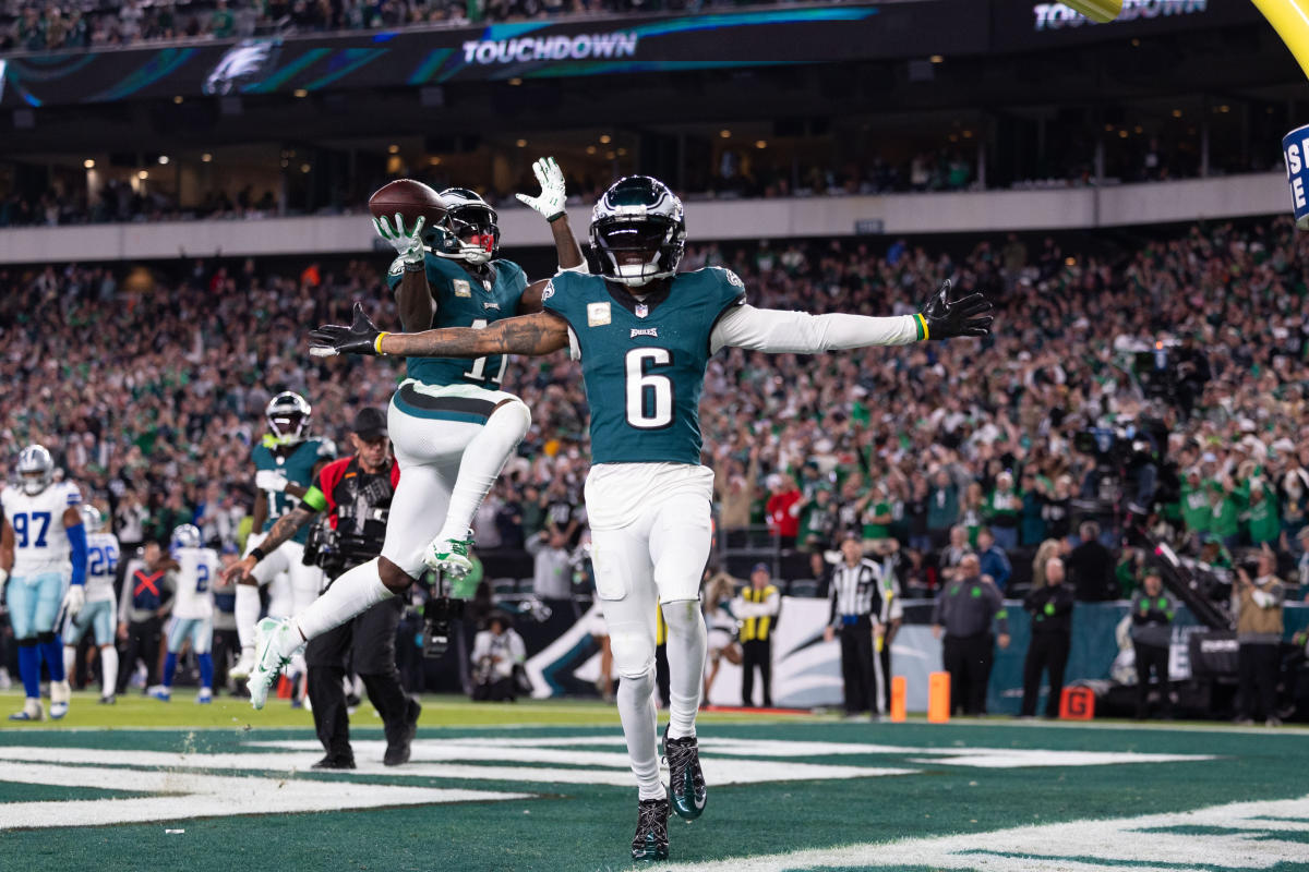 Eagles hang on against Cowboys, take 8-1 record into bye week