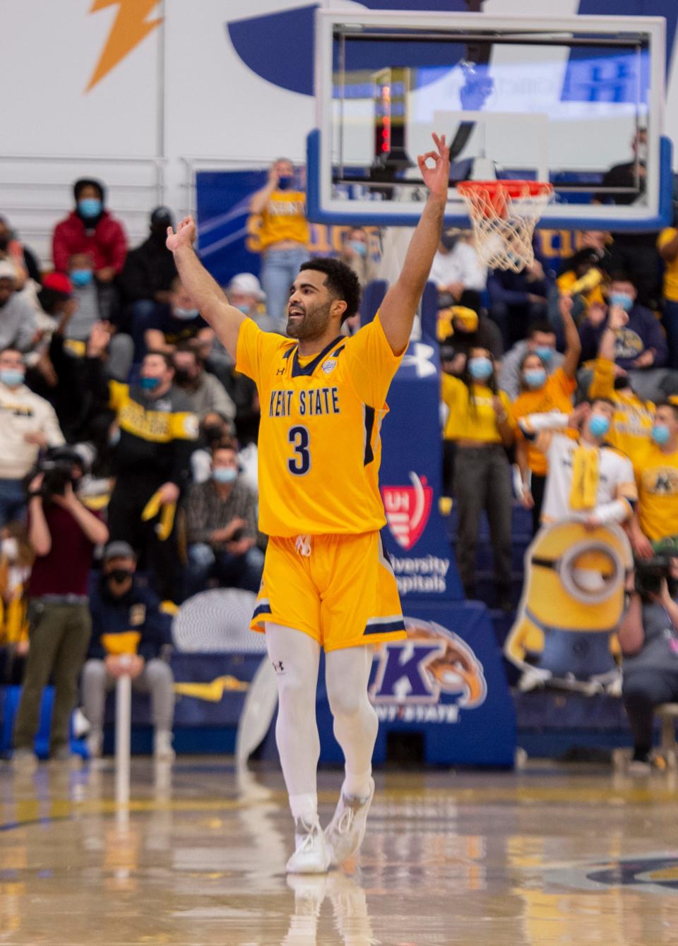 Kent State junior guard Sincere Carry celebrates during Friday's victory over Akron at the M.A.C. Center.