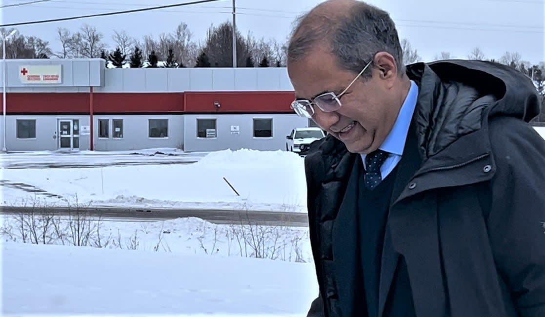 Dr. Sheshagiri Bengeri arrives for his hearing at P.E.I. College of Physicians and Surgeons on Jan. 30, 2024. (Laura Meader/CBC - image credit)