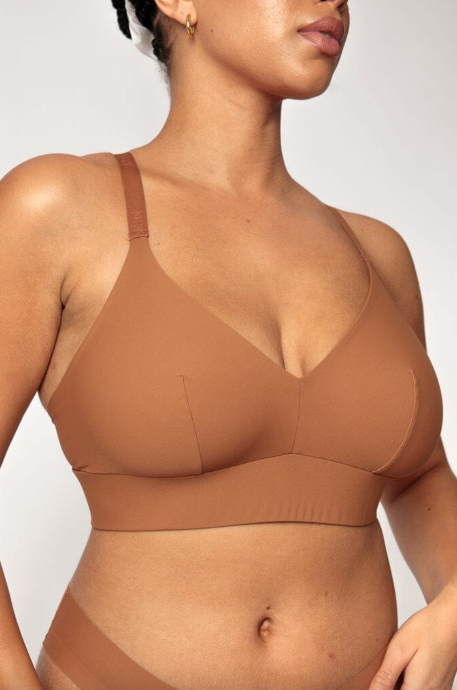 <p><a href="https://www.nubianskin.com/collections/bras/products/naked-wireless-bra?variant=39566395244606" rel="nofollow noopener" target="_blank" data-ylk="slk:Shop Now;elm:context_link;itc:0;sec:content-canvas" class="link rapid-noclick-resp">Shop Now</a></p><p>Naked Wireless Bra</p><p>£58.00</p><p>nubianskin.com</p>