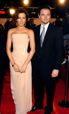 Kate Beckinsale and Leonardo DiCaprio at the Hollywood premiere of Miramax Films' The Aviator