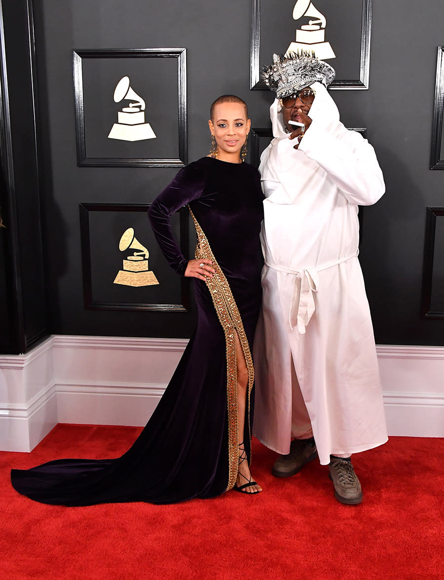 <p>You know George Clinton is music royalty not only based on his epic crown but also the fact that he wore a bathrobe on the red carpet. (Photo: Getty Images) </p>