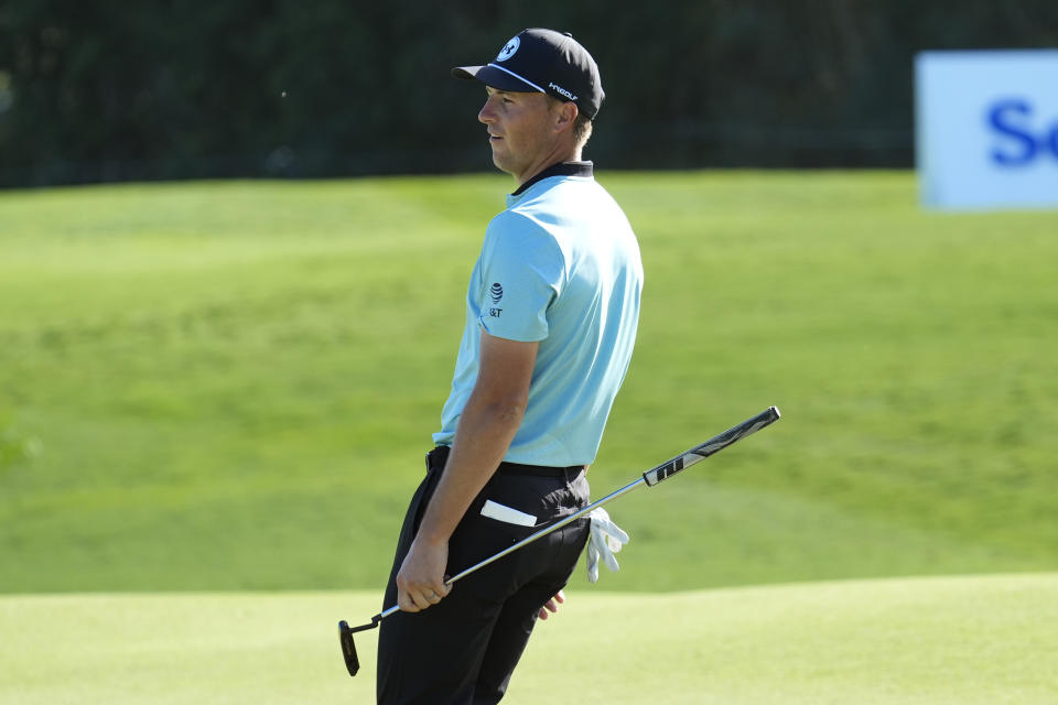 Jordan Spieth reacts to missing his shot on the second green during the final round of The Sentry golf event, Sunday, Jan. 7, 2024, at Kapalua Plantation Course in Kapalua, Hawaii. (AP Photo/Matt York)