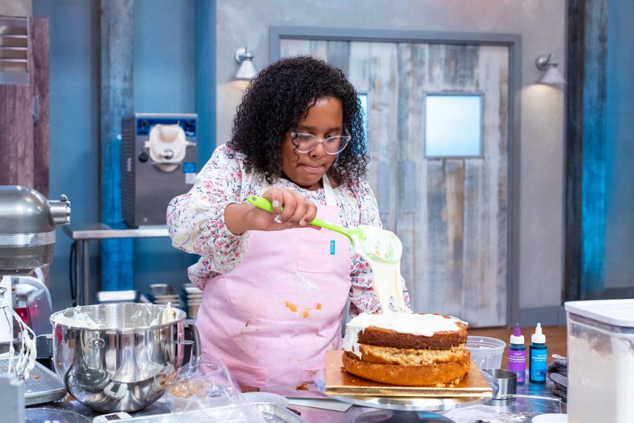 Contestant Madison Lendor, baking process, as seen on Kids Baking Championship, Season 12.