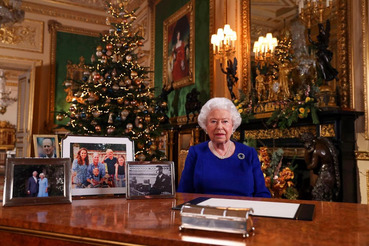 See Windsor Castle decorated for Queen Elizabeth's first Christmas there in 33 years