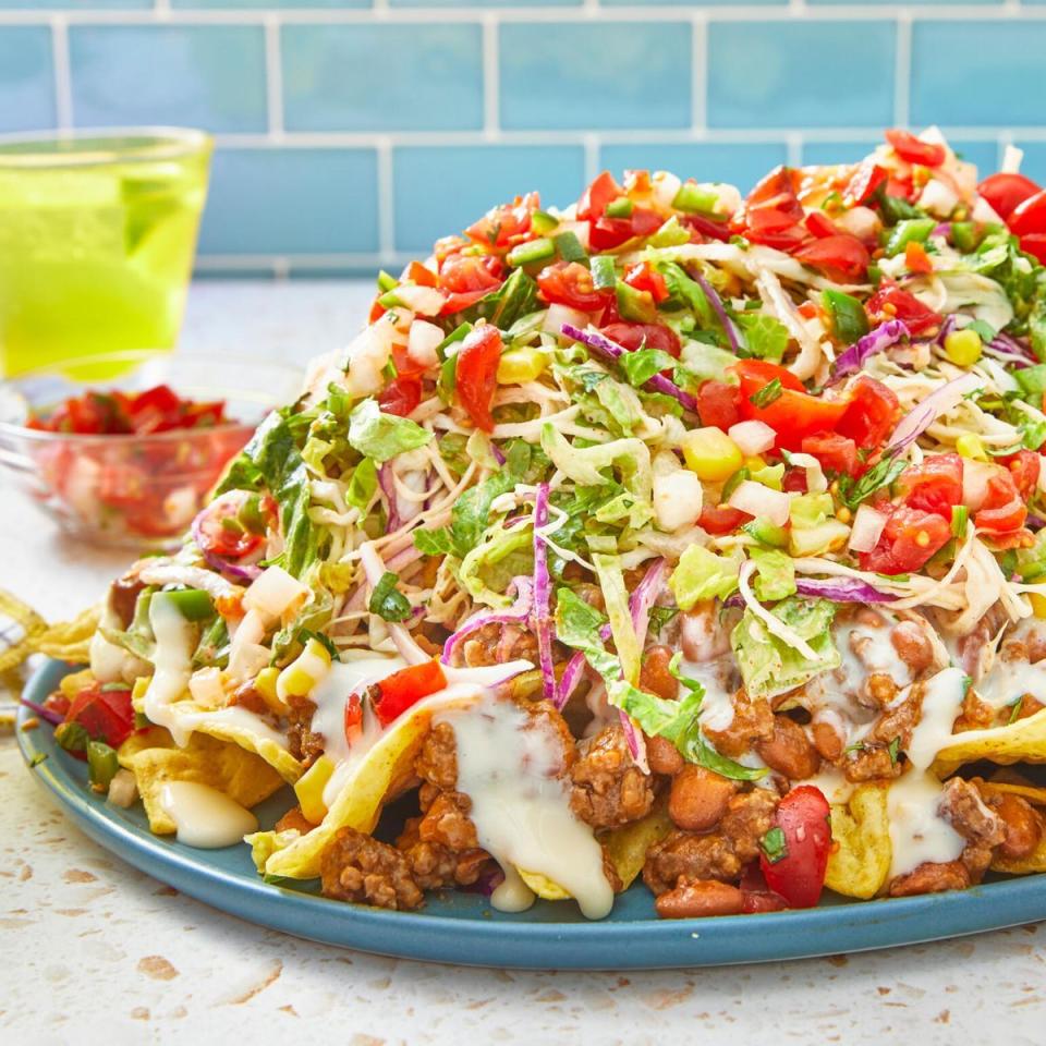 salad nachos with ground beef