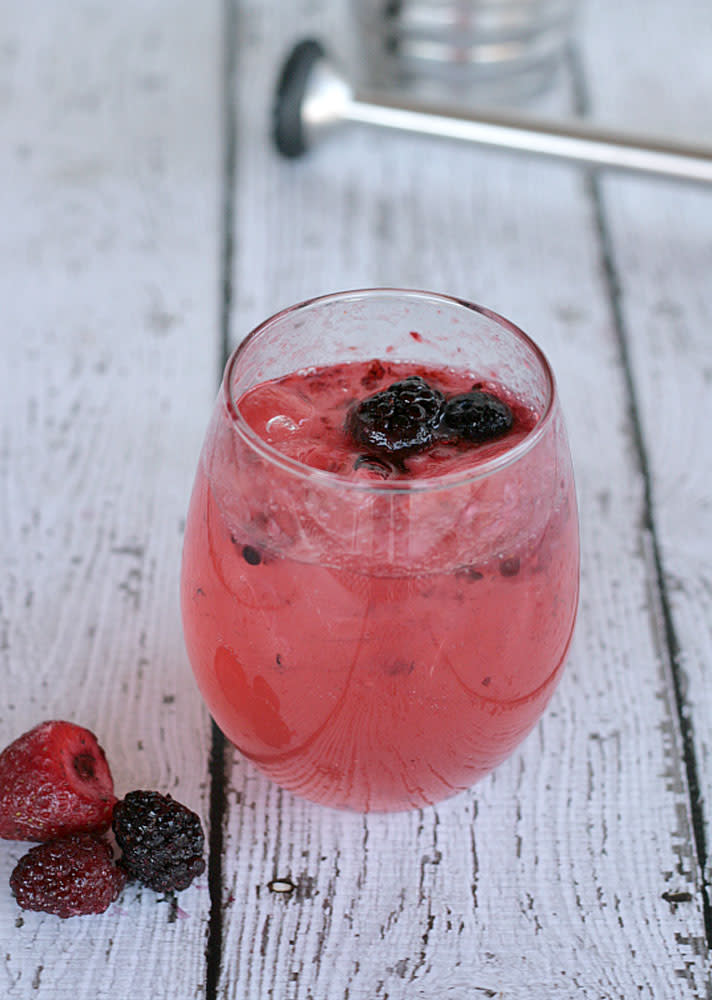 15 Healthier Summer Cocktails That Actually Taste Great