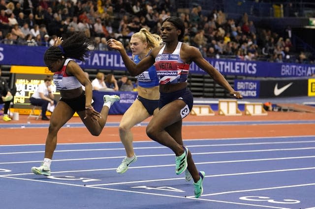 Дарил Нейта печели финала на 60 метра за жени по време на първия ден от Шампионата на Обединеното кралство по лека атлетика на закрито в Бирмингам (Мартин Рикет/Пенсилвания)