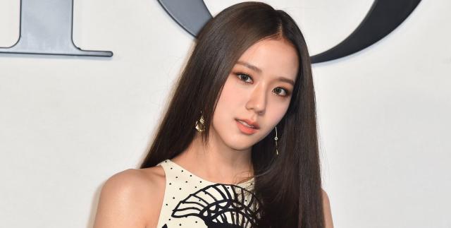 Fans Elated As Dior CEO Appreciates BLACKPINK's Jisoo By 'Offering