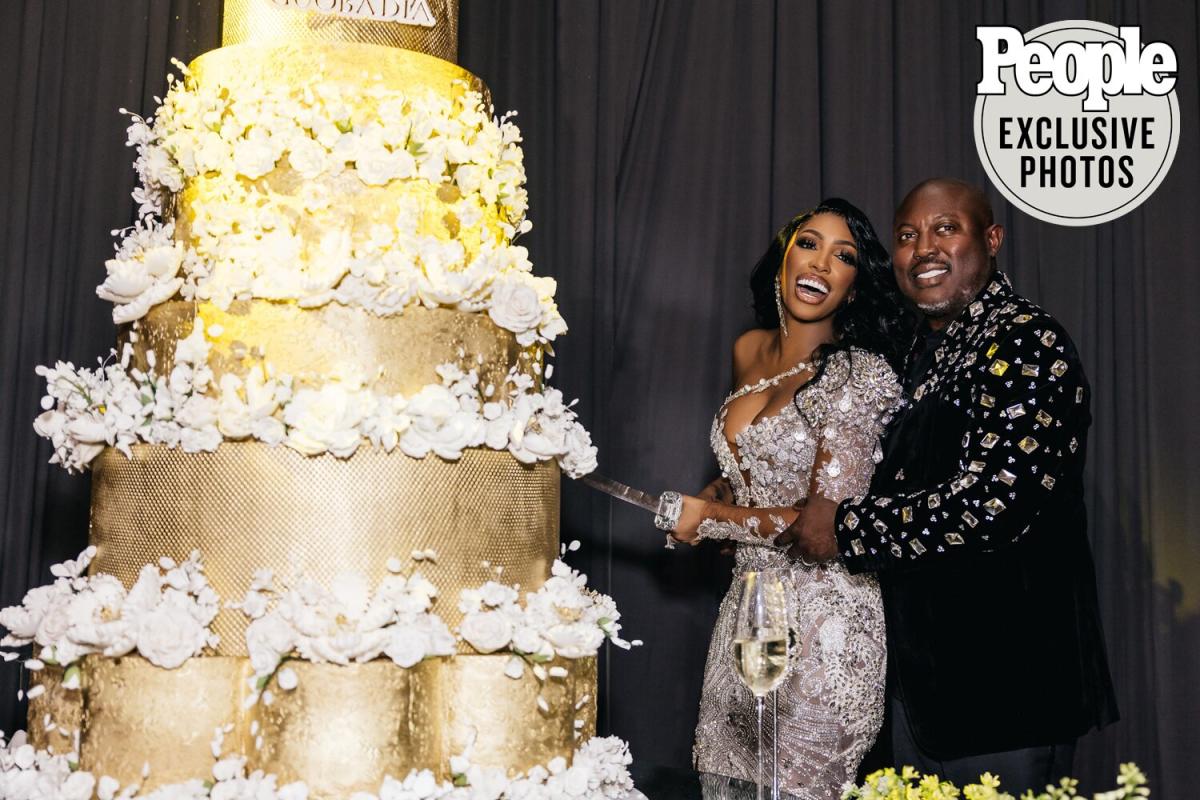 kim zolciak wedding cake