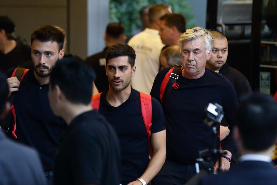 <p>Carlo Ancelotti (R), manager of FC Bayern Muenchen arrives at the team hotel ahead of the International Champions Cup </p>