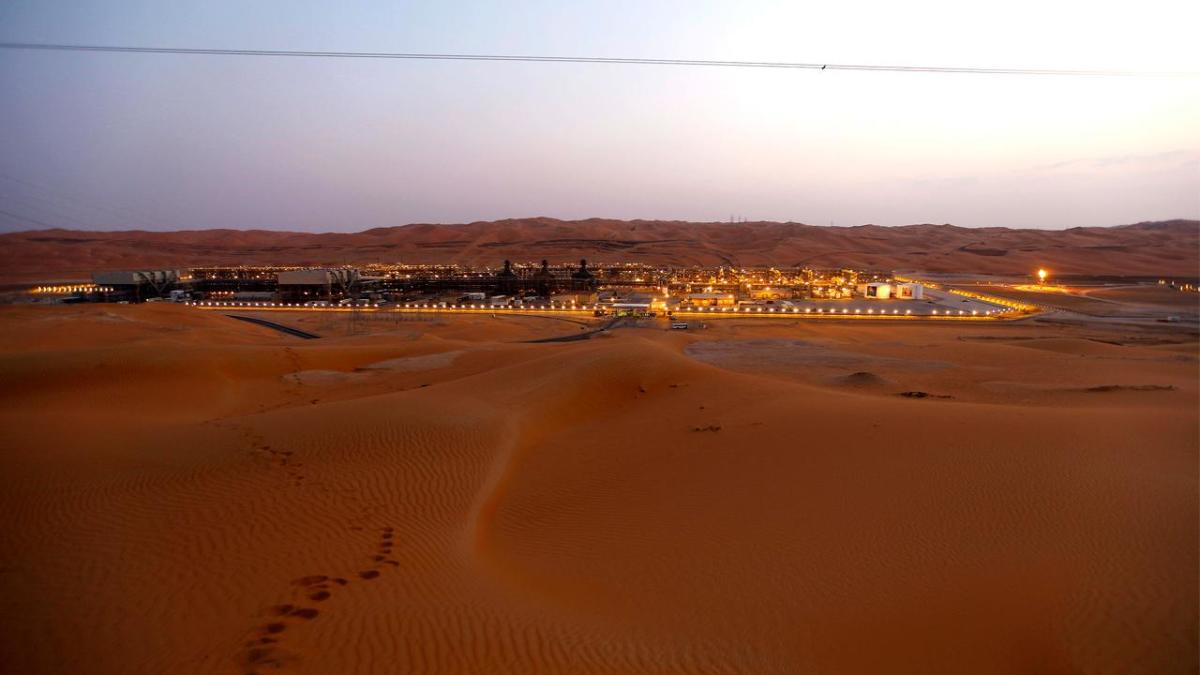 RED SAND DUNES - RIYADH, SAUDI ARABIA - Ksa News & Culture