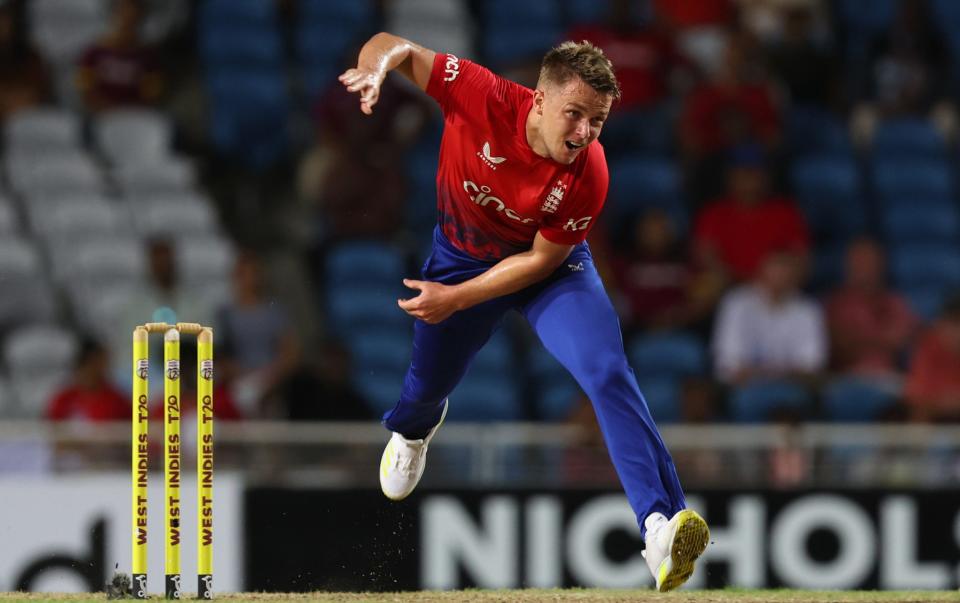 Sam Curran of England bowls